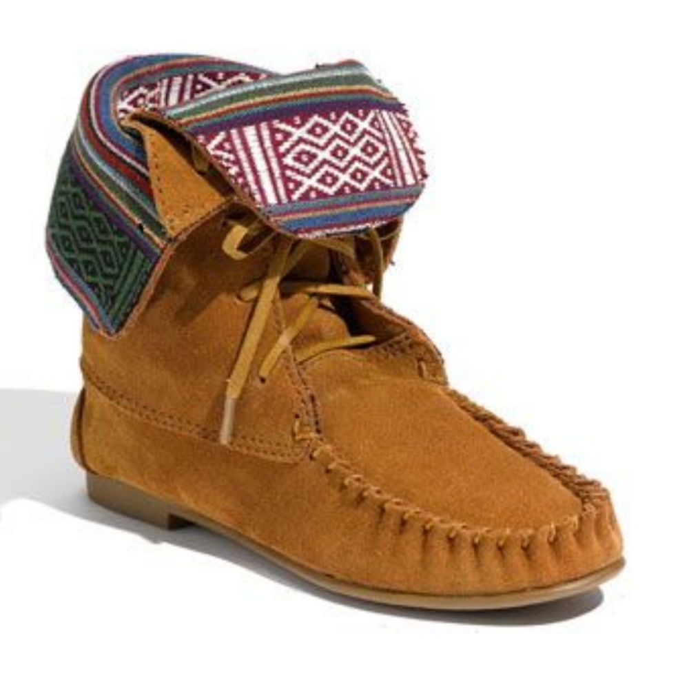Steve Madden Moccasin Boots